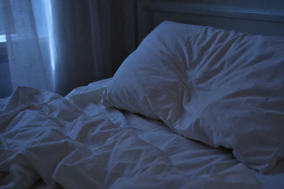 Se réveiller la nuit : causes et gestes qui aident vraiment